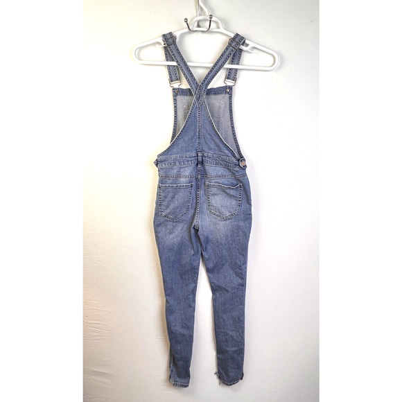 Forever 21 Overalls Women's 24 Light Wash Pants Denim Distressed Skinny Outdoors - Picture 6 of 9